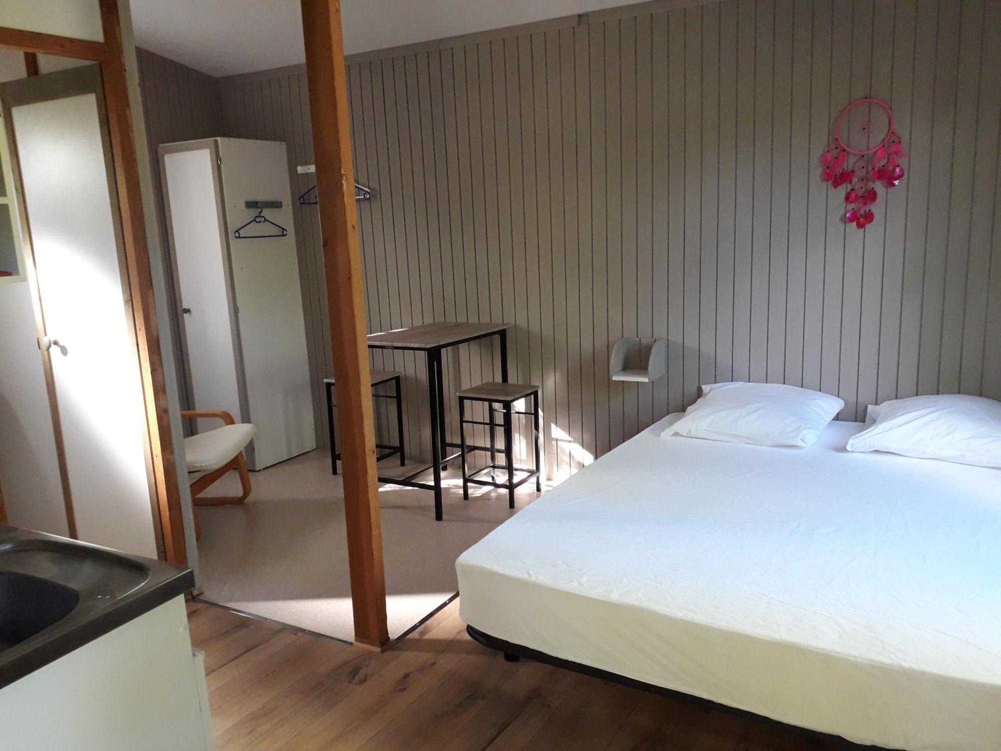 Camping Les Lavandes Darbres Exterior foto